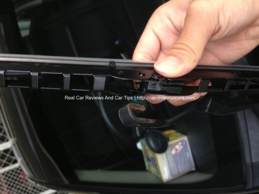 Putting BOSCH Windshield Wiper Blades on Toyota Vios