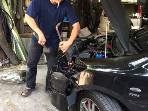 car knocking in service